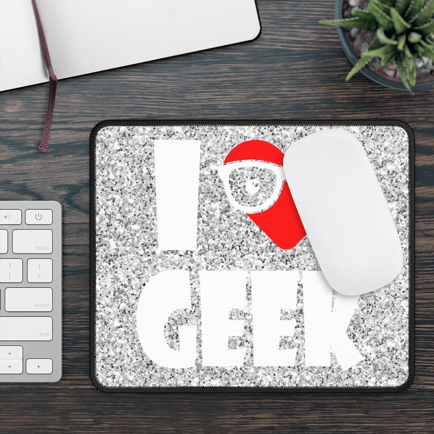 I Love Geek Mouse Pad – Nerdy & Proud
