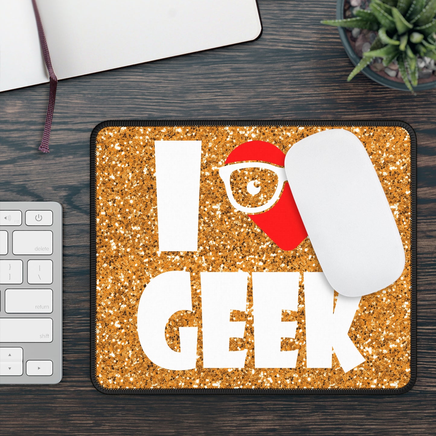 I Love Geek Mouse Pad – Nerdy & Proud