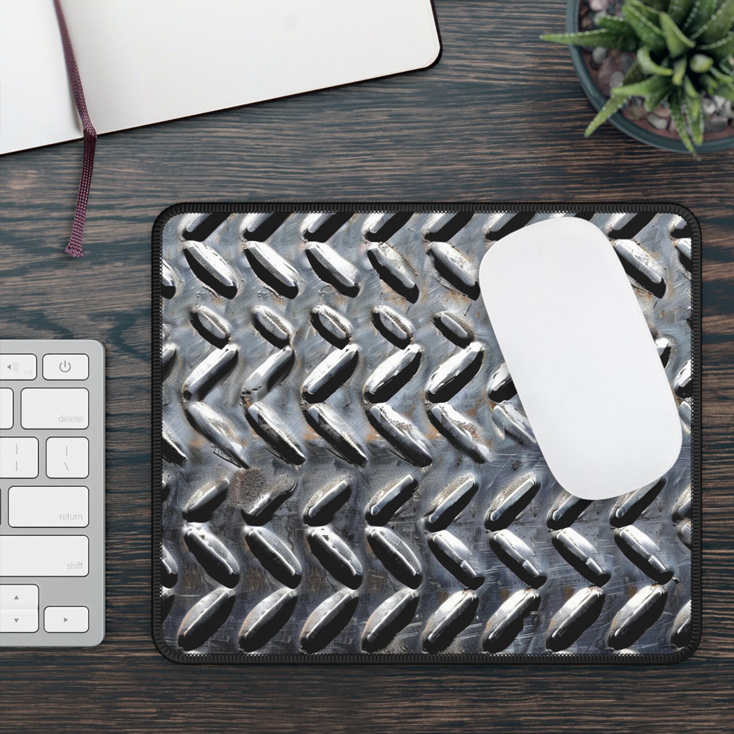 Diamond Plate Mouse Pad – Built Tough for Every Click