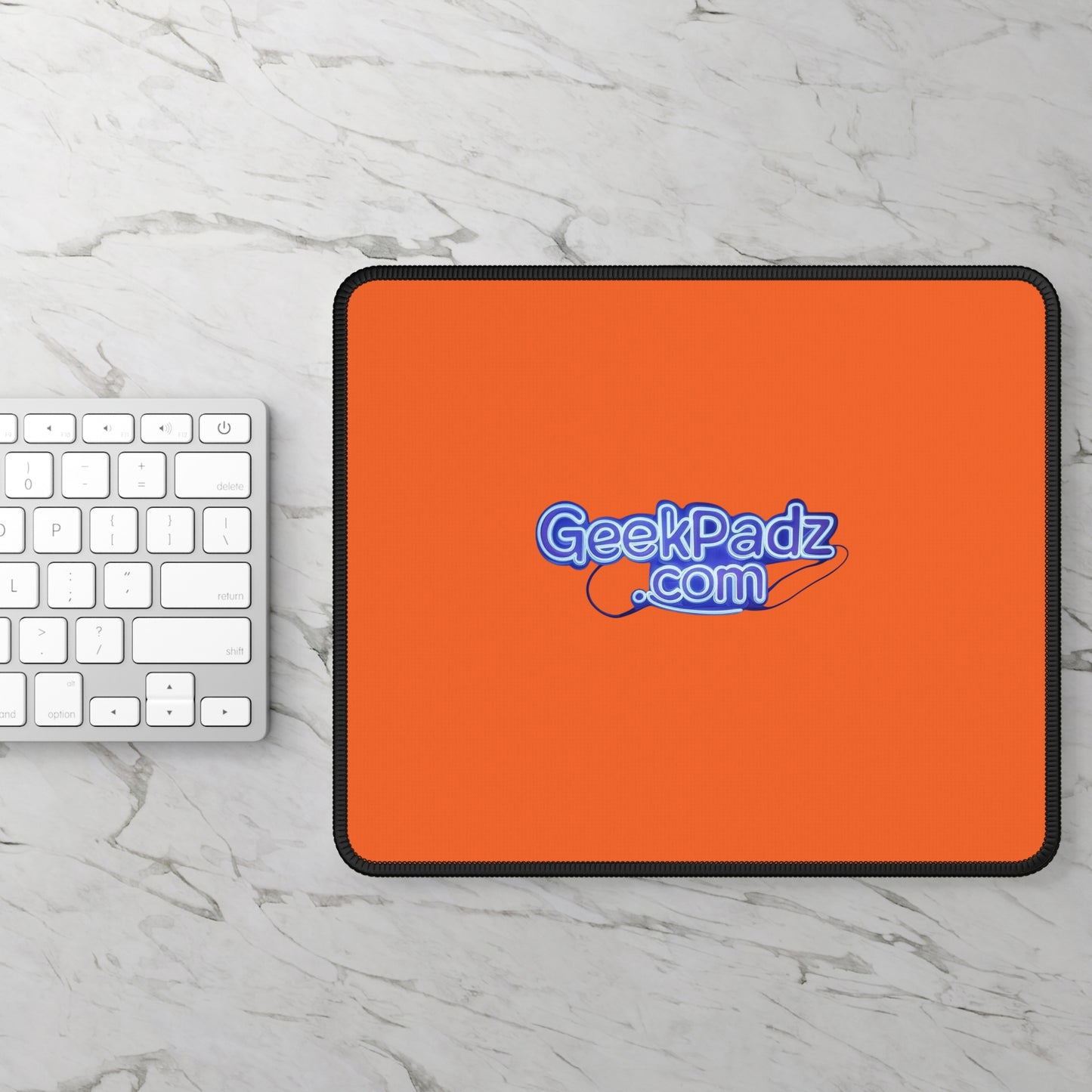 GeekPadz.com Mouse Pad – Where Every Click Begins Your Next Adventure!