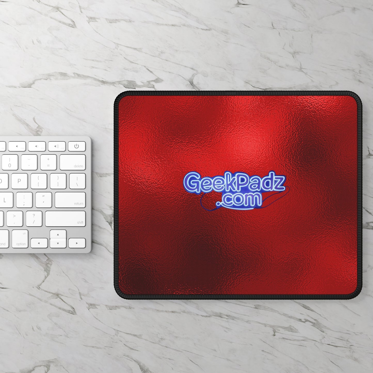 GeekPadz.com Mouse Pad – Where Every Click Begins Your Next Adventure!