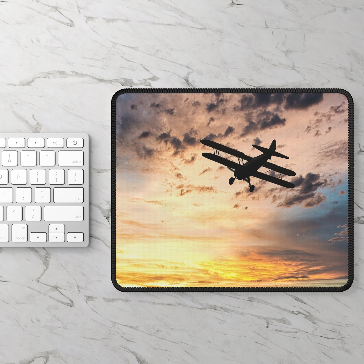 Vintage Wings Mouse Pad – Classic Flight, Limitless Focus