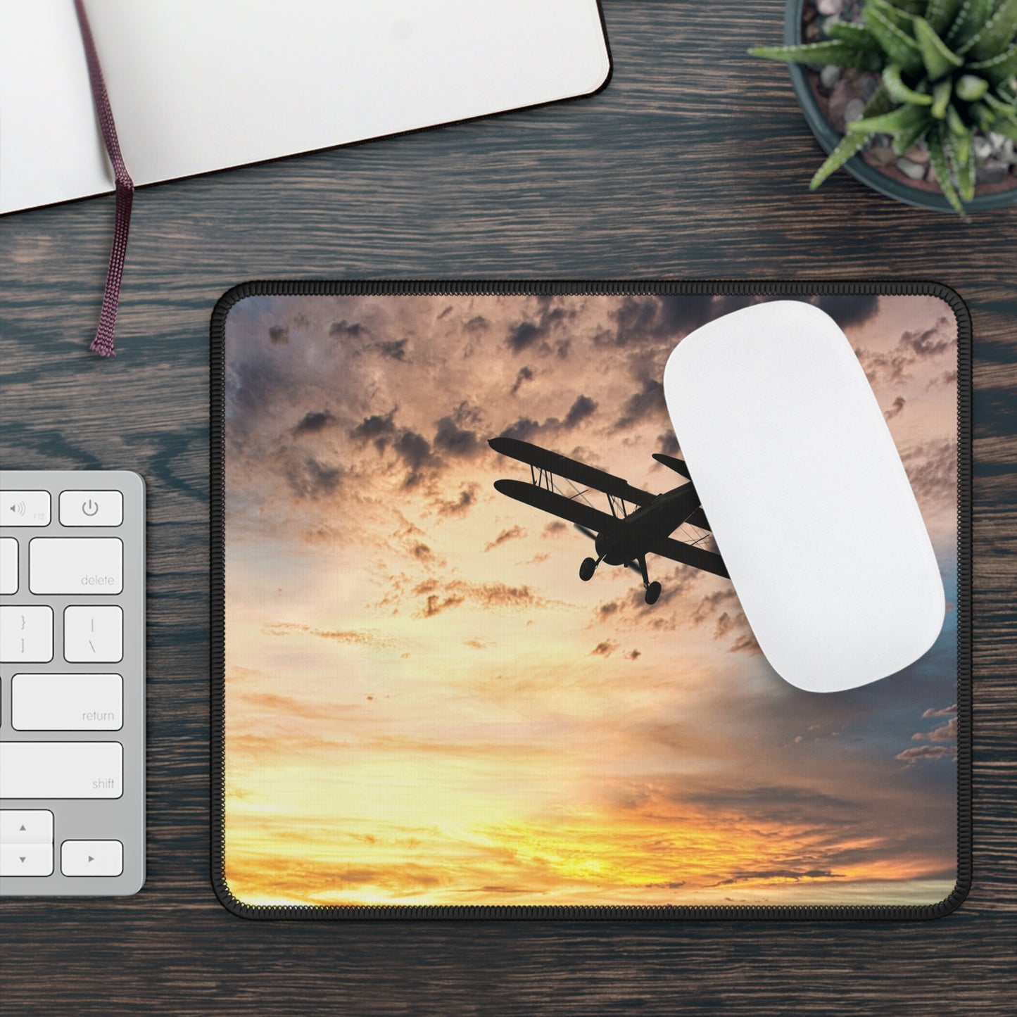Vintage Wings Mouse Pad – Classic Flight, Limitless Focus
