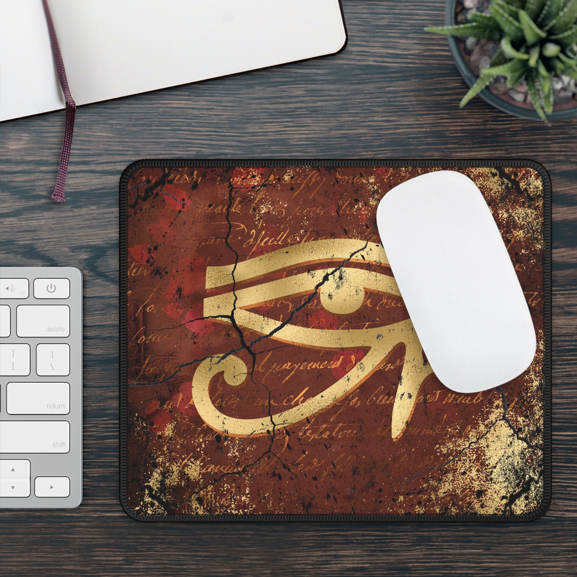 Oracle's Eye Mouse Pad – Gaze into Ancient Wisdom.