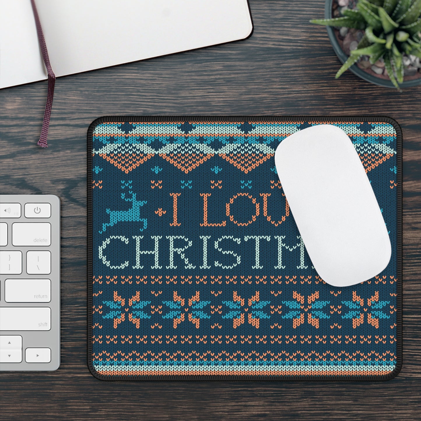 I Love Christmas! Mouse Pad – Cozy Clicks & Festive Feels